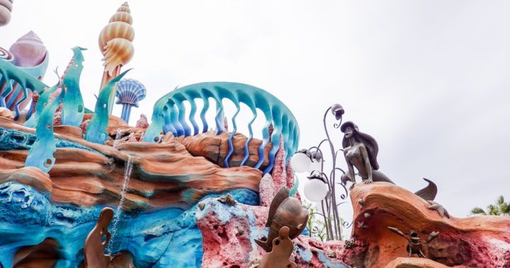 【東京旅遊】日本東京迪士尼海洋攻略：迪士尼海洋熱門遊樂設施遊玩法路線推薦 - 吃吃旅行│Yen的邊走邊說